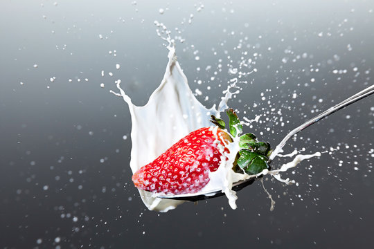 Erdbeere Milch splash