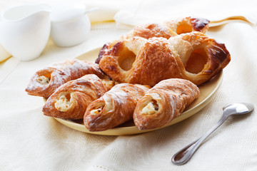 fresh buns with cottage cheese