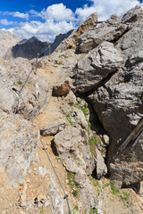 Dolomiti - path between rocks