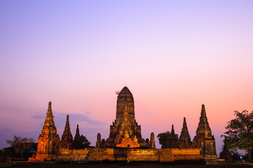 Fototapeta premium Wat Chaiwatthanaram at twilight, Ayutthaya, Thailand