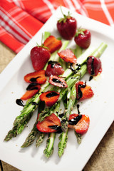 Food: Asparagus and strawberry salad, balsamico marinated