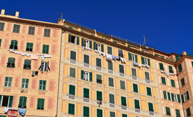 Fototapeta na wymiar malowane domów w Camogli, Włochy
