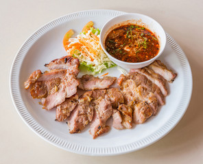 Grilled pork with dip sauce
