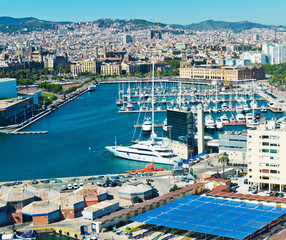 Fototapeta premium Aerial view of the Harbor district in Barcelona, Spain