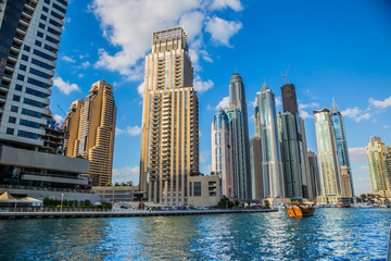 Obraz na płótnie Canvas Dubai Marina cityscape, UAE