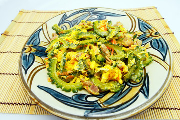 沖縄伝統料理のゴーヤチャンプルー