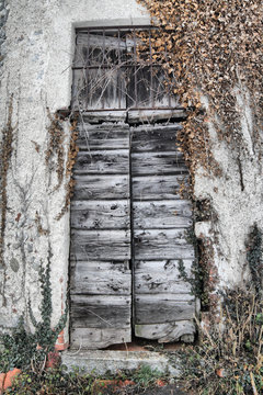 oratorio di San Igino, door detail. gattico. Italy