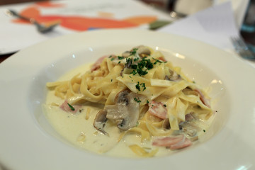 Fettuccine with mushrooms