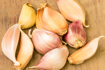 Cloves of garlic on table