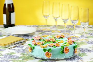 Torta di compleanno decorata