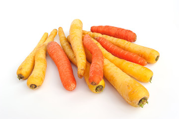 Yellow and red carrots