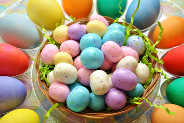 Fototapeta na wymiar Malted Candy Balls with Easter Eggs