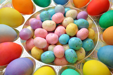 Fototapeta na wymiar Delicious and Colorful Easter Treats