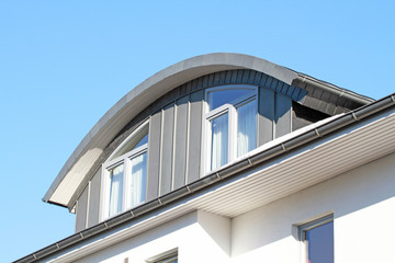 Rundgaube auf Neubau