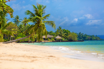 Obraz na płótnie Canvas beautiful tropical beach in Thailand