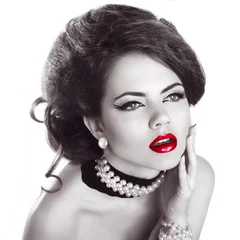 Deurstickers Rode lippen, Sexy jonge mooie vrouw model met rode lippen, Vintage. © Victoria Andreas
