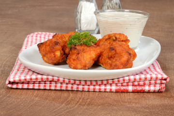Chicken wings with dipping sauce