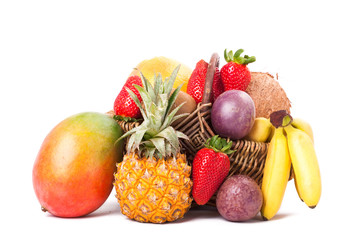 bunter frischer Obstkorb