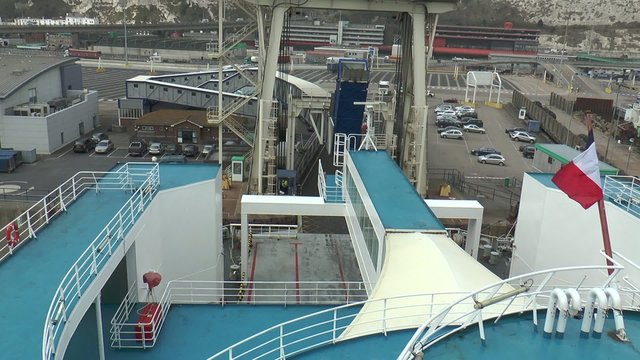 embarquement sur un ferry port de douvre