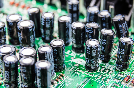 Radio components on a printed circuit board