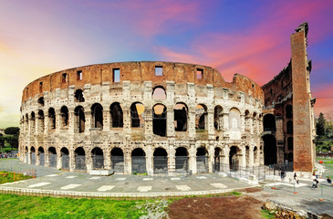 Fototapeta na wymiar Colosseum in Rome at sunset