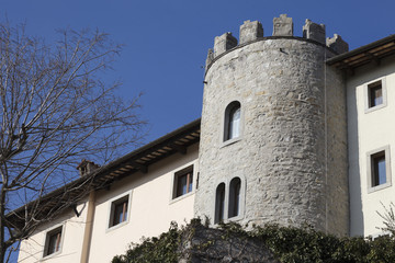 Fototapeta na wymiar Torre d'avvistamento, Santuario di Castelmonte