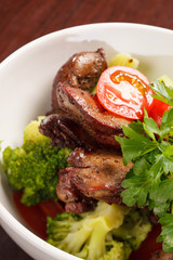 chicken liver with vegetables