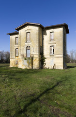 Naklejka premium Vieille maison abandonnée
