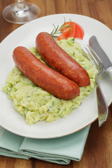 Wirsinggemüse mit Metturst