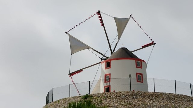Portugal Windmuehle vid 03