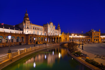 Fototapeta na wymiar Pałac na placu hiszpańskiego w Sewilli Hiszpanii