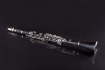 Naklejka premium Close-up Of Clarinet Isolated On Black Background