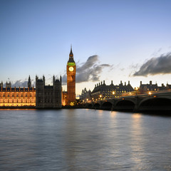 Fototapeta na wymiar Biridge Westminster i Big Ben