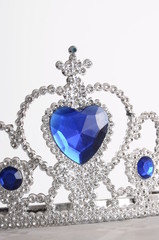 Diamond and blue sapphire tiara © fullempty
