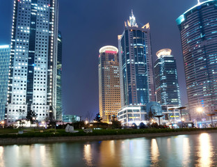 Fototapeta na wymiar Beautiful Shanghai Pudong skyline