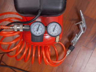 Air compressor manometer - Powered by Adobe