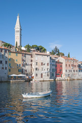 Blick auf die bekannte Altstadt von Rovinj in Istrien