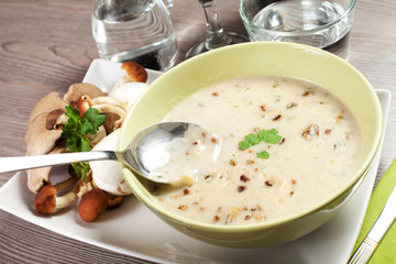 mushrooms soup