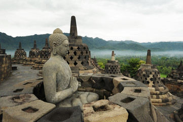 Sito archeologico di Borobudur sull'isola di Java in Indonesia © fotoember
