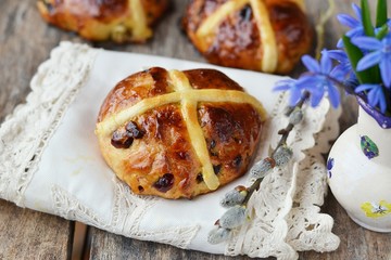 cross buns