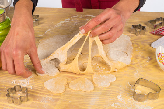 Preparing fancy shaped cookies