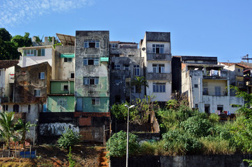 Fototapeta na wymiar Favela w Salvador da Bahia