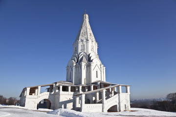Fototapeta na wymiar Church of the ascension of God in Kolomenskoye. Moscow
