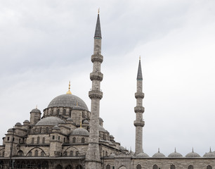 Fototapeta na wymiar Yeni Cami (Nowy Meczet) Eminonu, Istambuł, Turcja.