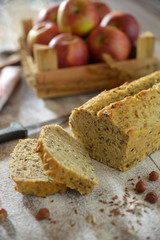 Frisches Apfelbrot