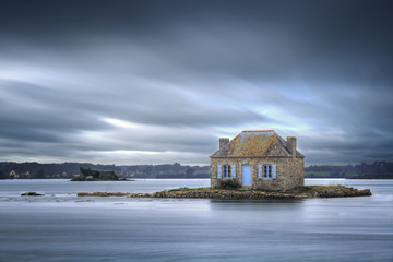 Petite maison sur l'eau - Bretagne - France 