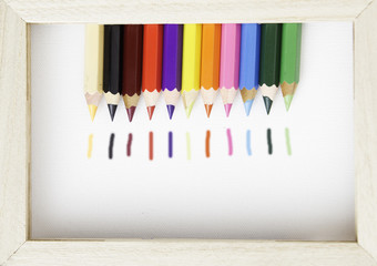 Colored pens set
