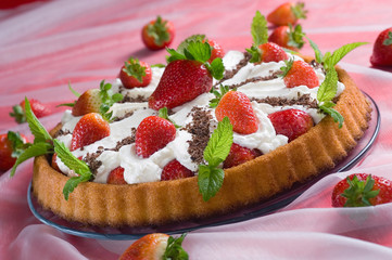 Easy, light and delicious cake with strawberries