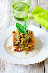 Fried potatoes with peanut sauce