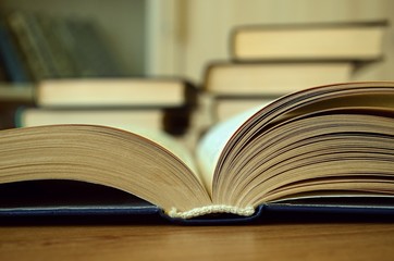 книга
